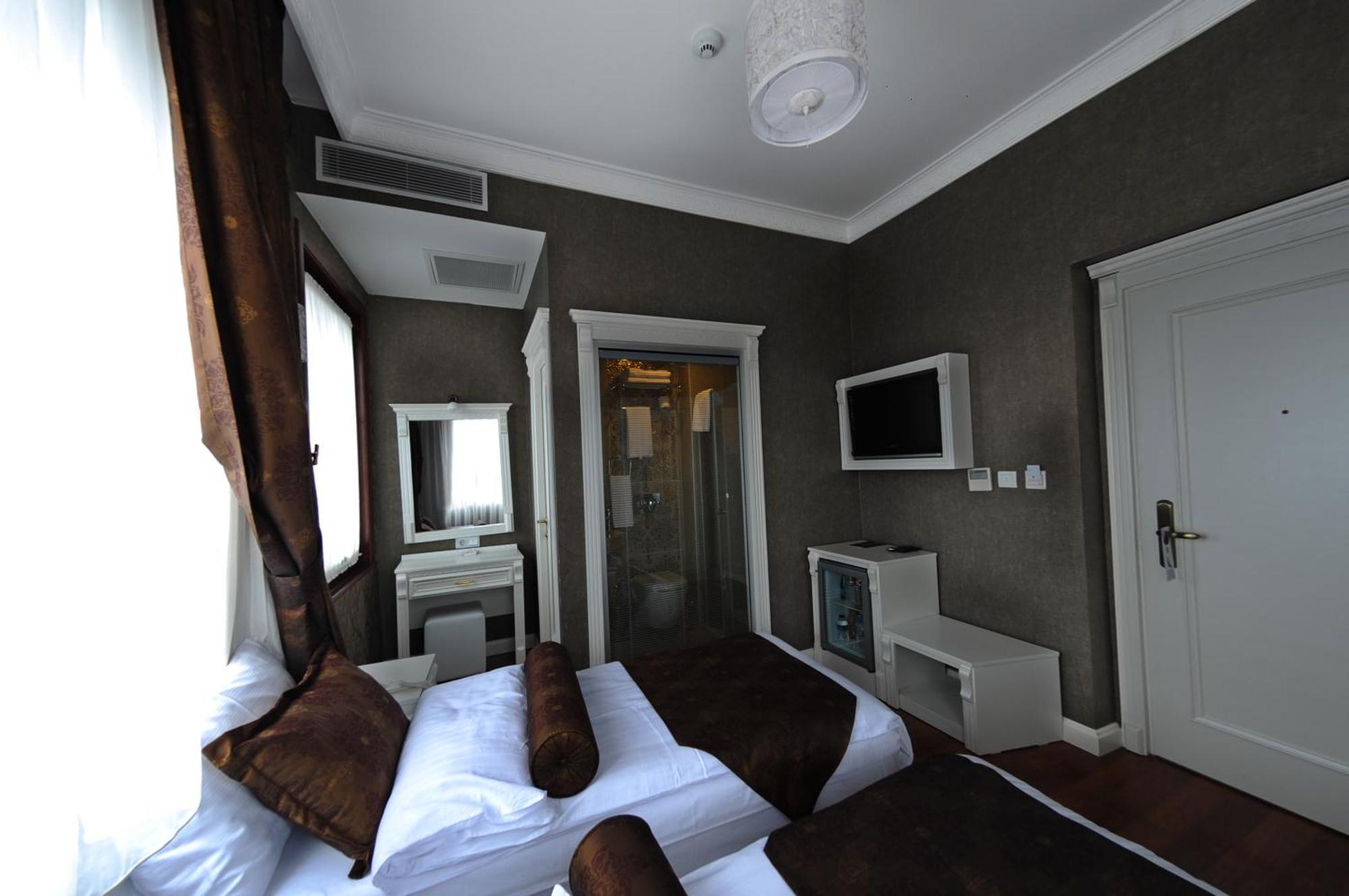Hotel Coliseum Istanbul Exterior photo