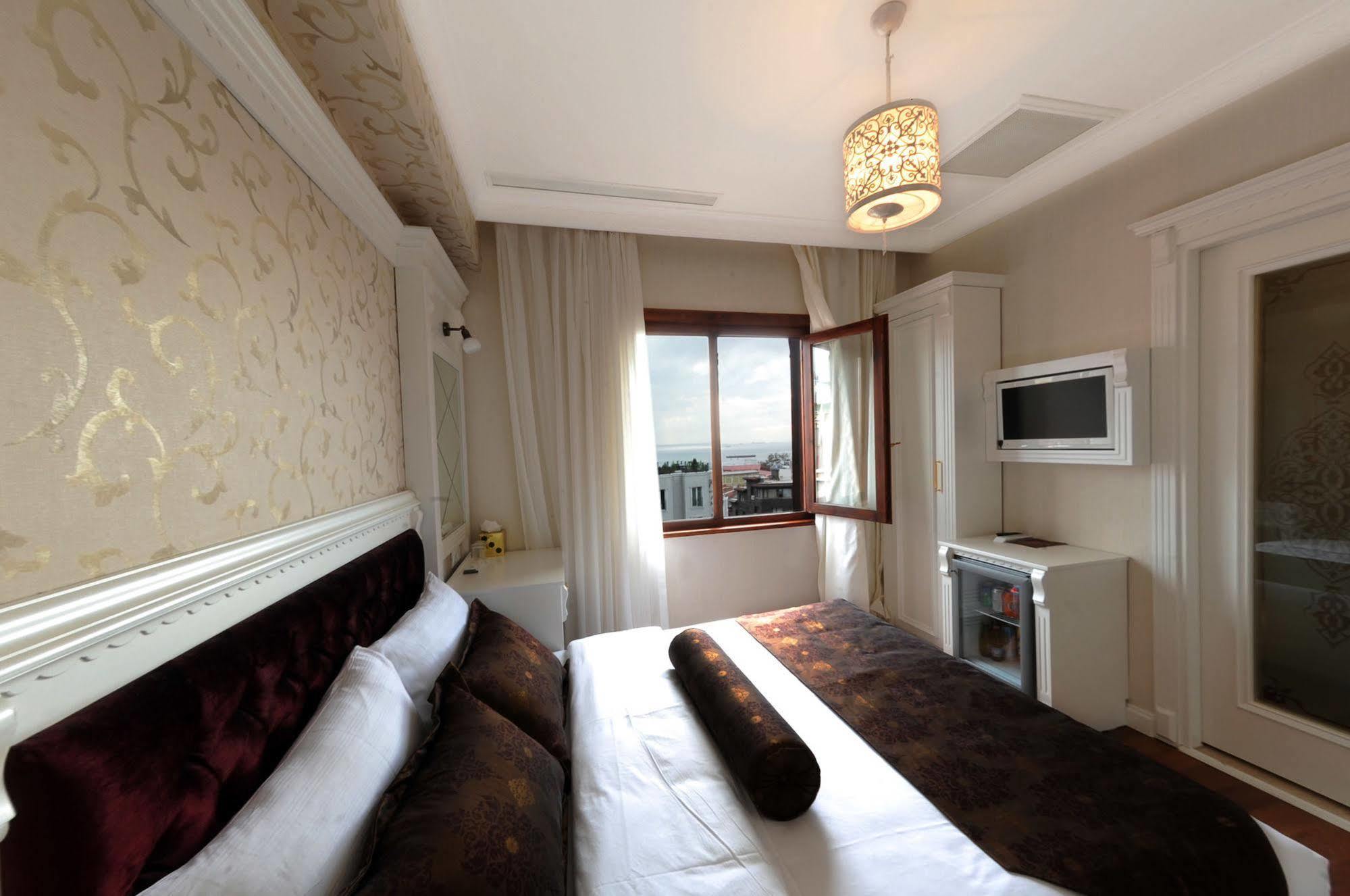 Hotel Coliseum Istanbul Exterior photo