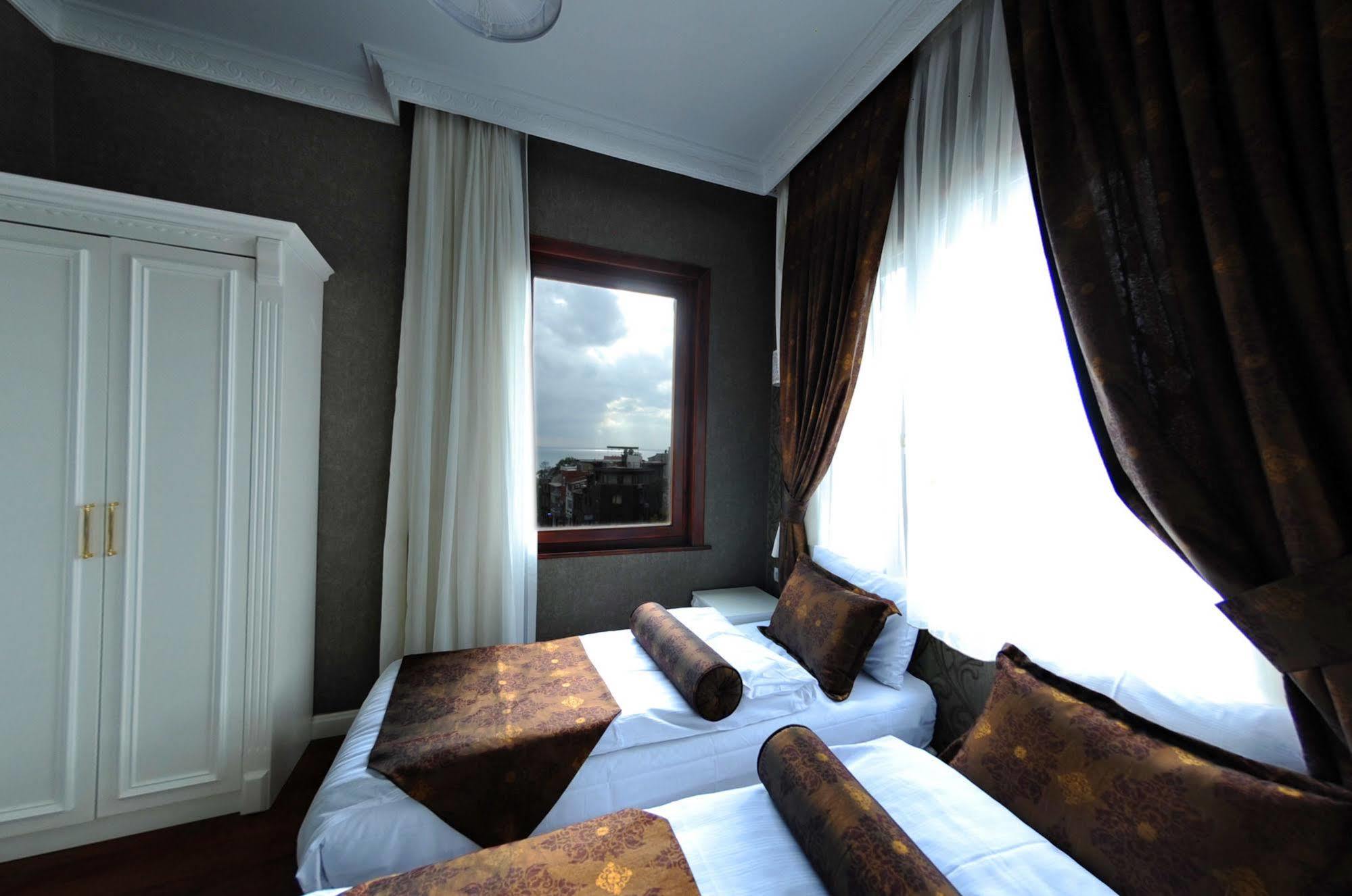 Hotel Coliseum Istanbul Exterior photo